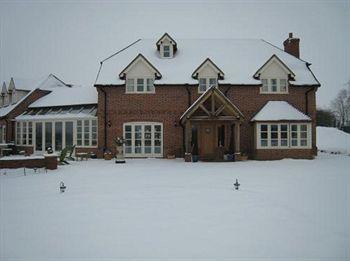 Bow River House Newbury  Bagian luar foto