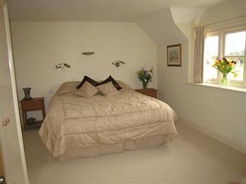 Bow River House Newbury  Bagian luar foto
